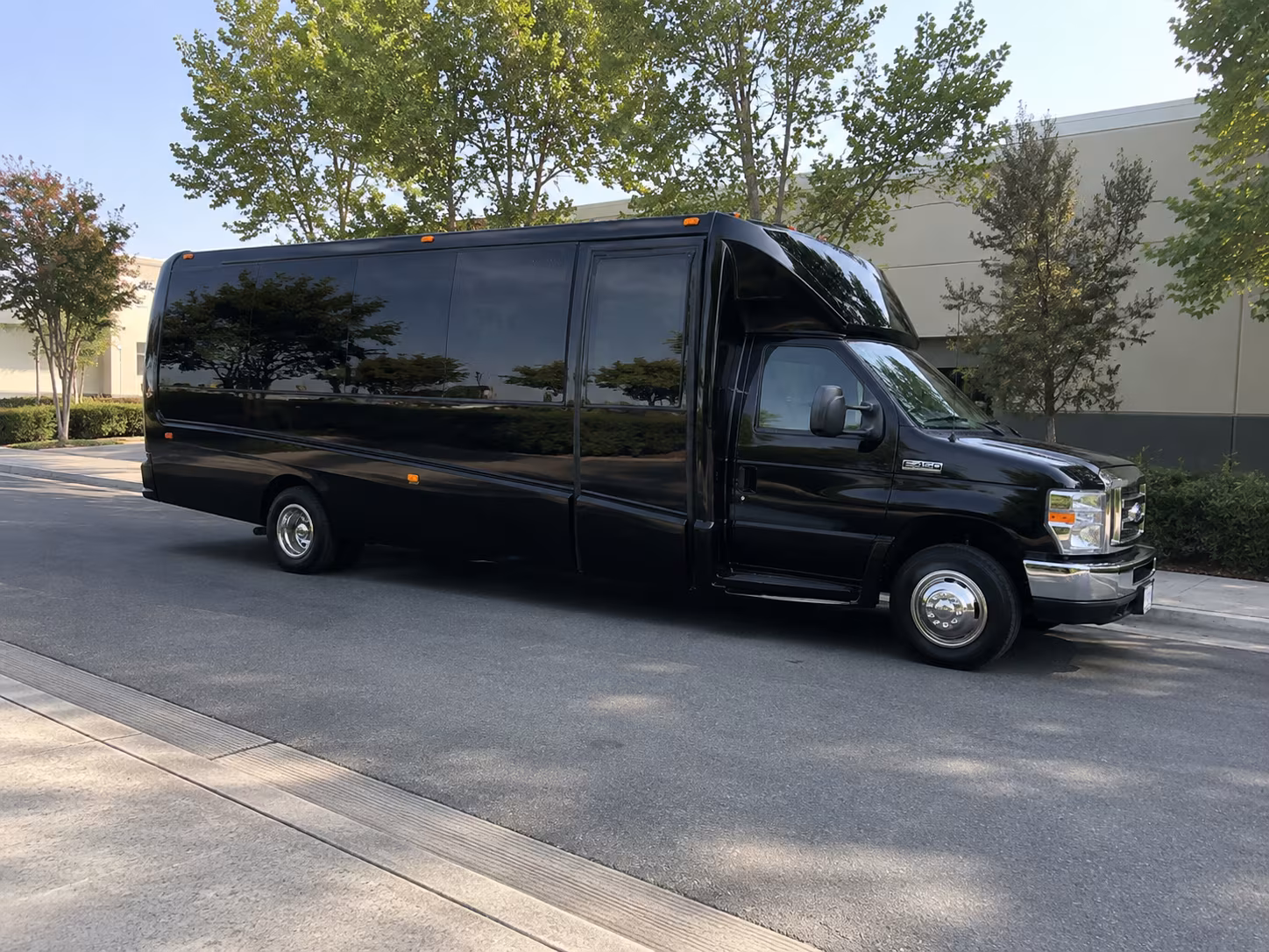 party buses for bachelorette and birthday winery tours near stockton