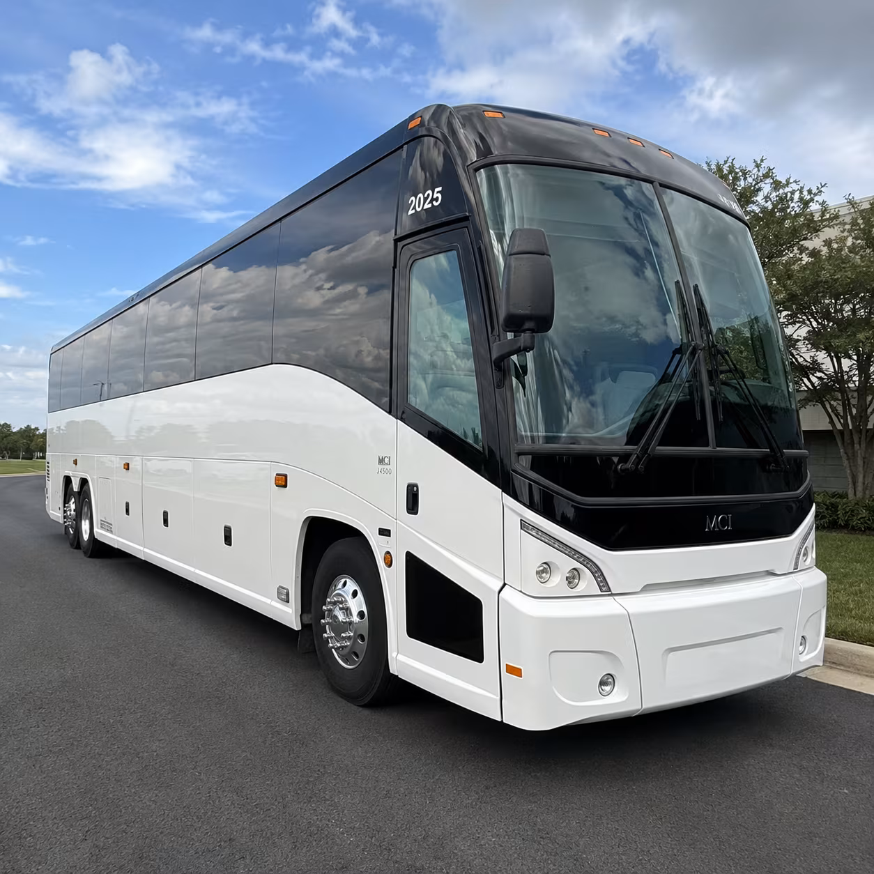 stockton charter bus services fleet